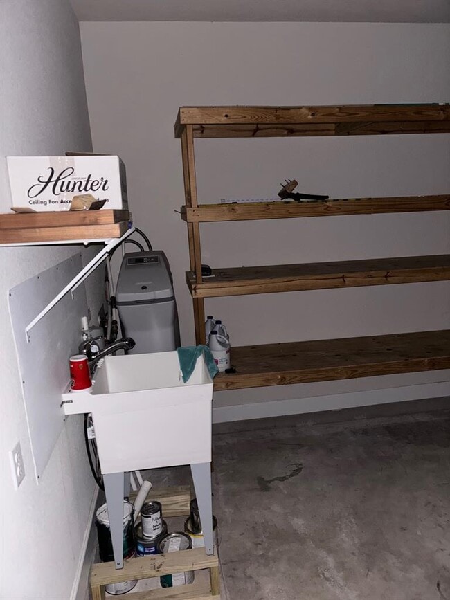 Building Photo - 509 Fair Oaks Dr