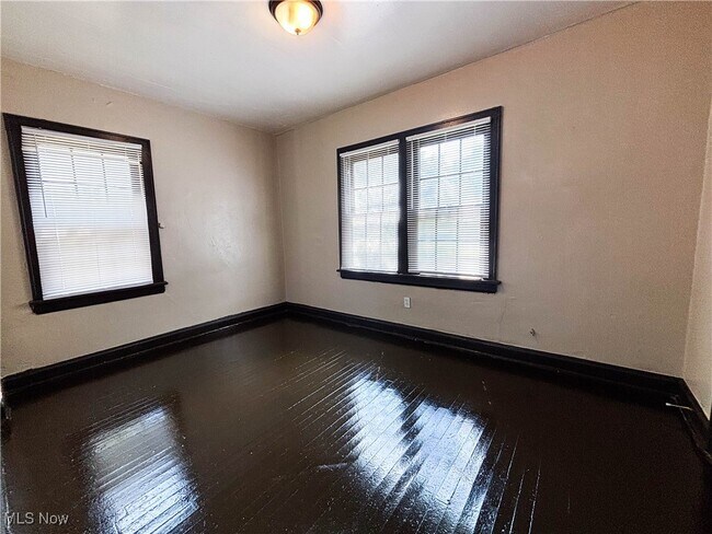 Building Photo - 415 Madison Ave