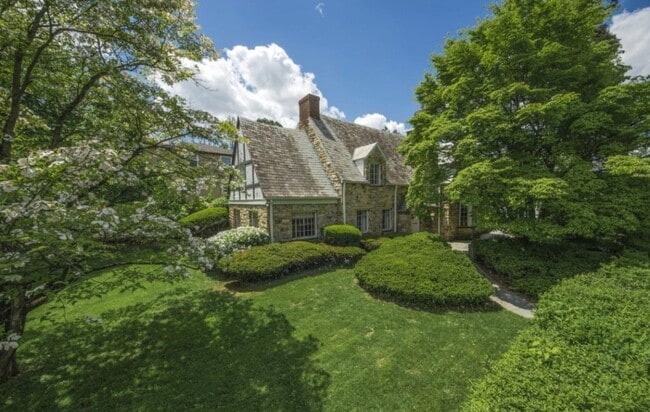 Building Photo - Patterson House