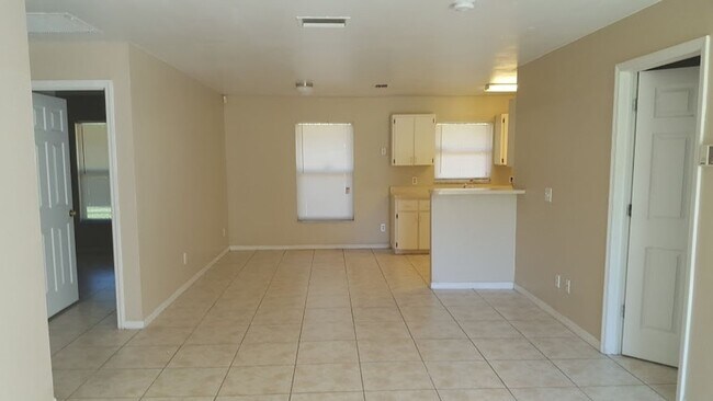 Building Photo - 2649-2651 Market St