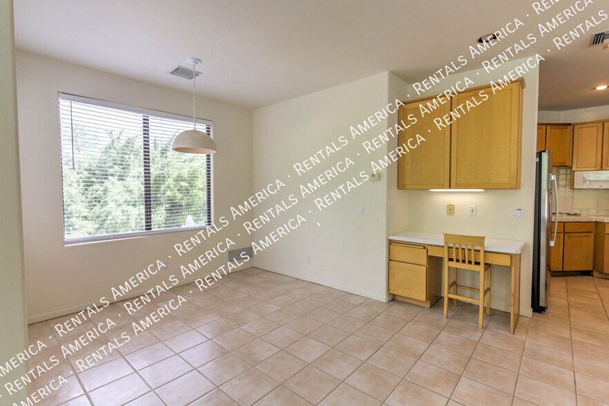 Building Photo - 5531 E Silver Mine Pl