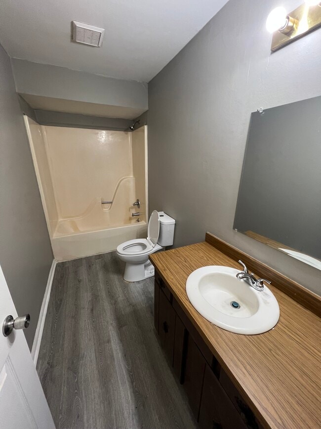 Building Photo - 6299 Teletha Ln