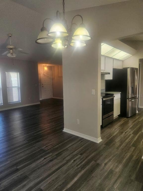 Building Photo - 25197 Campos Dr
