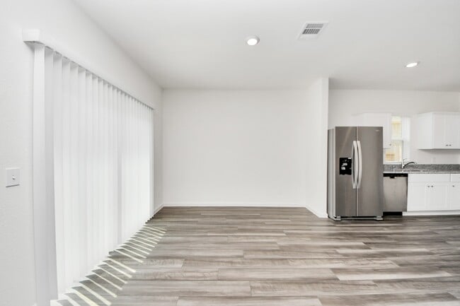 Building Photo - 1812 Corsica Crk Ln