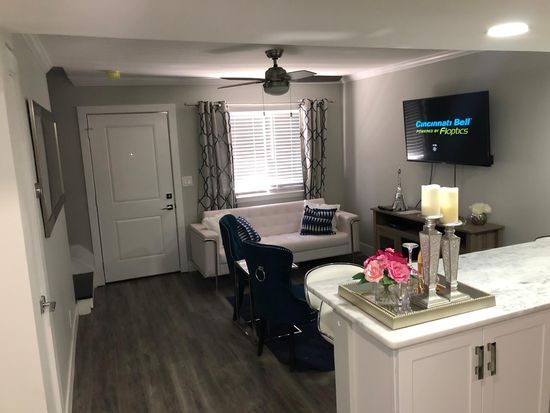 Building Photo - 278 Irwin Pl