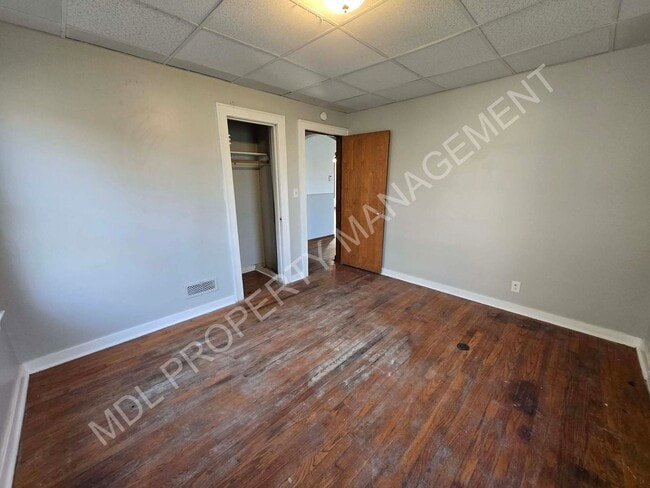 Building Photo - 4 Bed / 2 Bath House in Saginaw