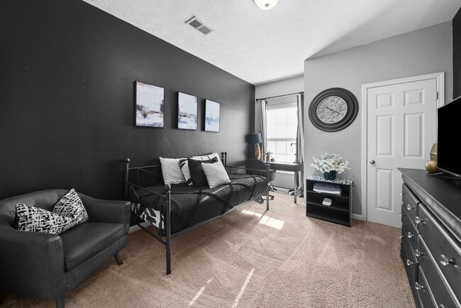 Building Photo - 3738 Meadow Ridge Ln