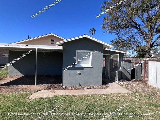 Building Photo - Nice Home For Rent - Duplex with private yard