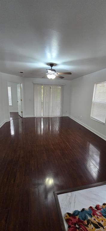 Building Photo - 8846 Coral Palms Ct