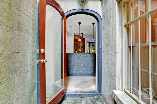 Building Photo - 216 E Gaston St