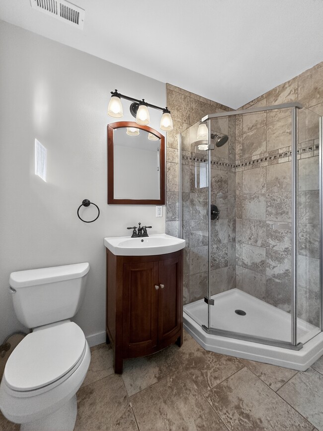 Building Photo - 16218 3rd Ave SE