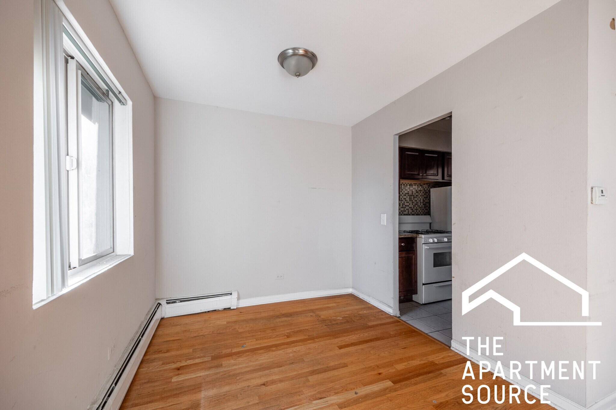 Building Photo - 5820 N Sheridan Rd