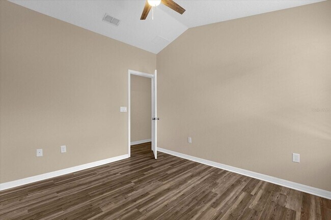 Building Photo - 3360 Windleshore Way