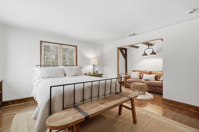 Building Photo - 15 High Ridge Rd