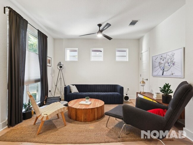 Building Photo - 2917 Bond Dr