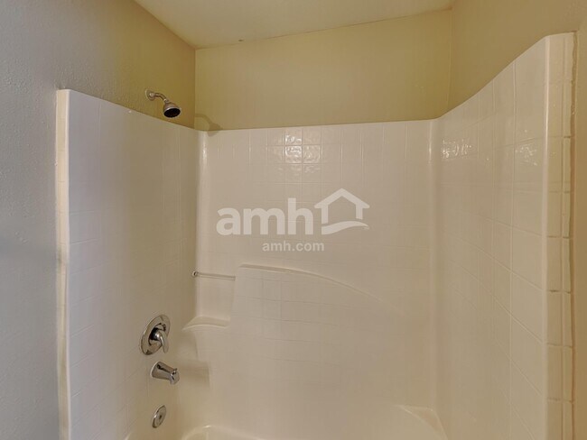 Building Photo - 3463 Talisman Dr