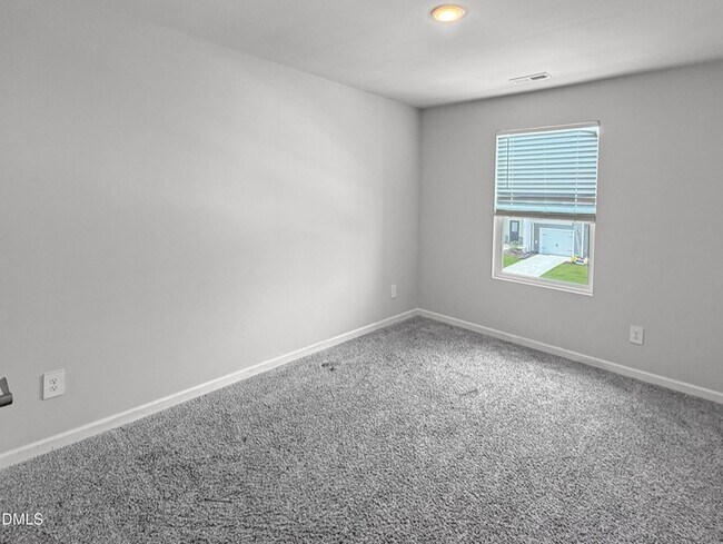 Building Photo - 671 Rolling Flds Dr