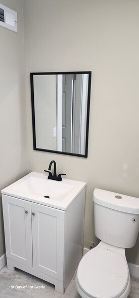 Building Photo - 261 N PERSHING AVE