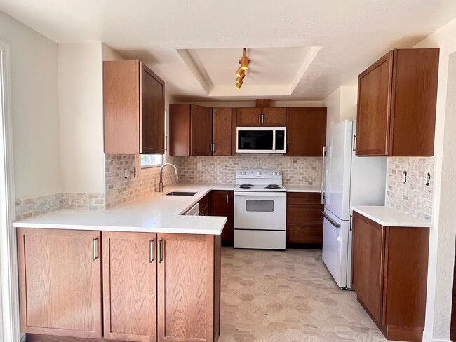 Building Photo - Remodeled Home in Ephrata