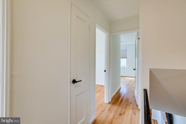 Building Photo - 5513 Chillum Pl NE