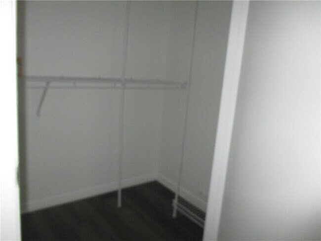 Building Photo - 8798 Holly Ct