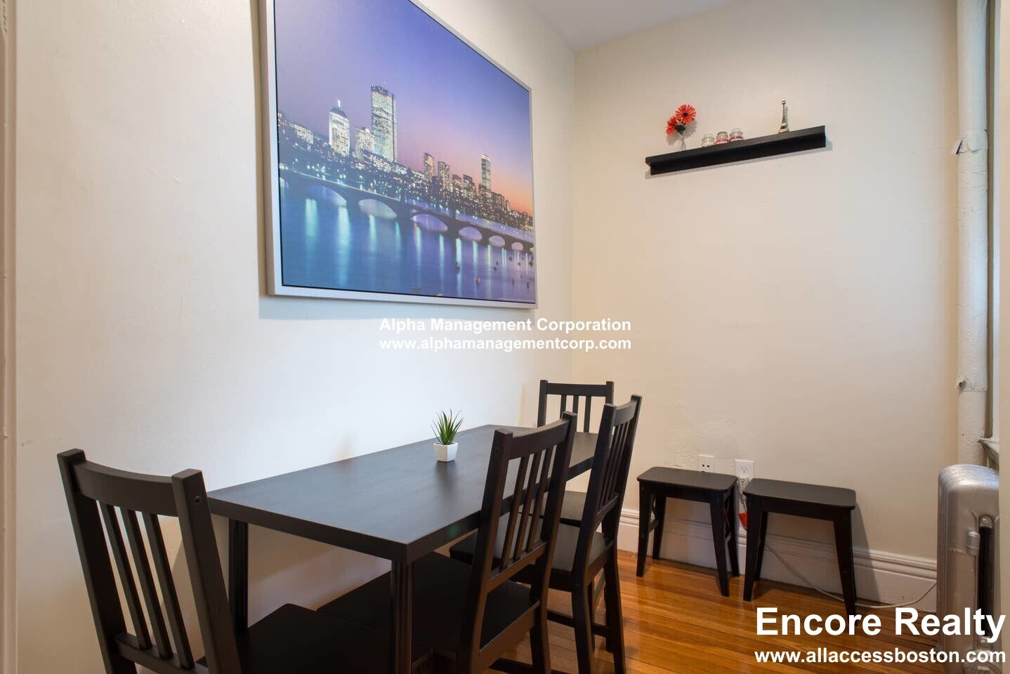 Building Photo - 58 Queensberry St