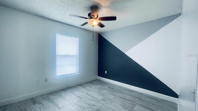 Building Photo - 729 Del Rio Way