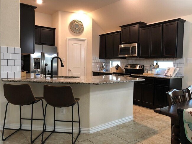 Building Photo - 1028 Arvada Dr