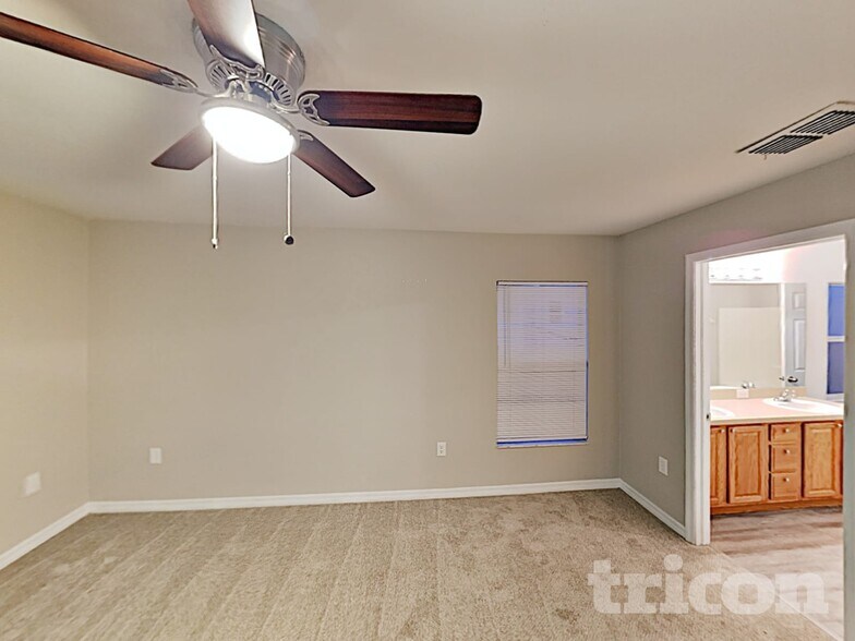 Building Photo - 14086 Amero Ln