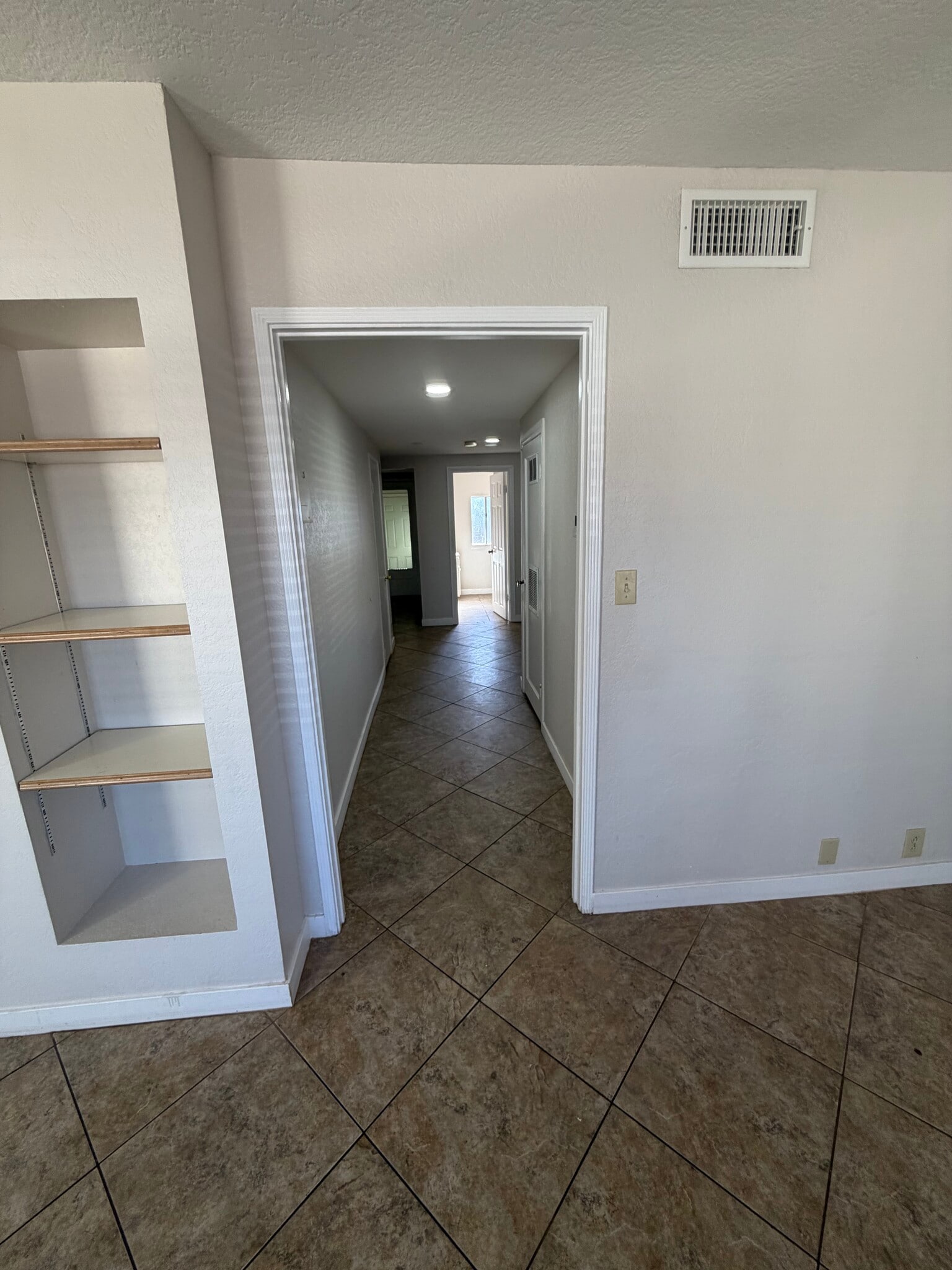 Building Photo - 1345 Marline Ave