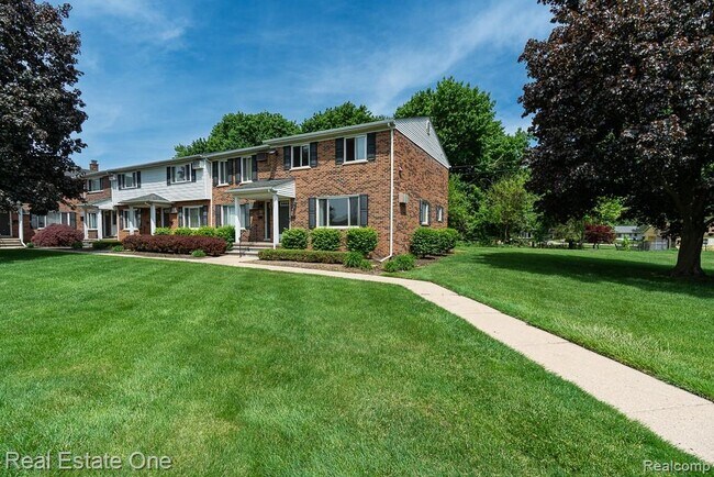 Building Photo - 1147 Tienken Ct