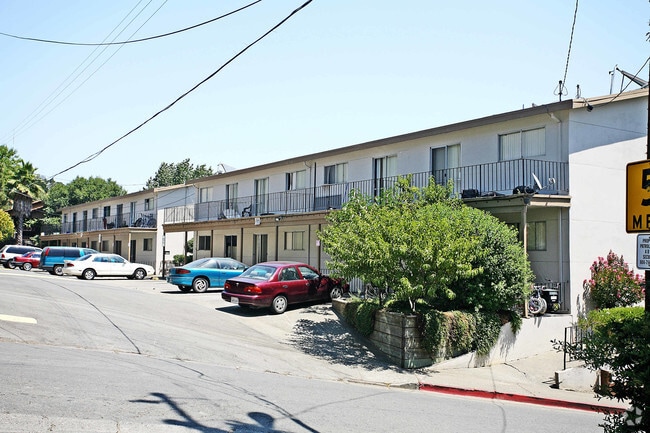 Primary Photo - Romar Court Apartments