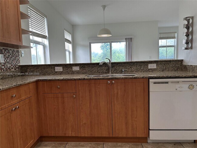 Building Photo - 8999 NW 107th Ct