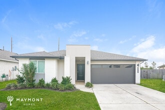 Building Photo - 8219 House Dr