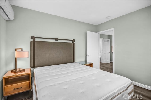 Building Photo - 12811 Oaks Ave