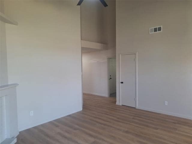 Building Photo - 219 Rodeo Dr