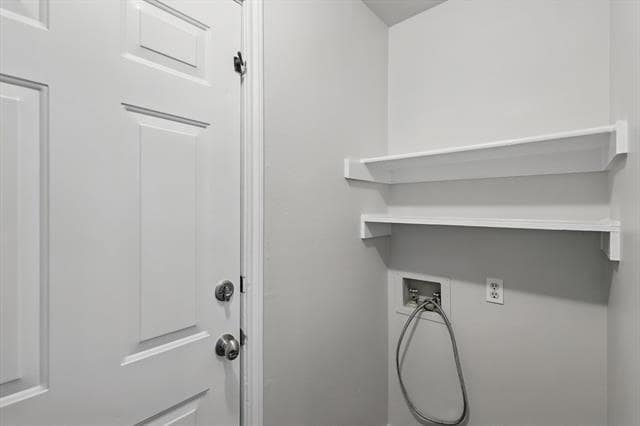 Building Photo - 501 Meadowood Ln
