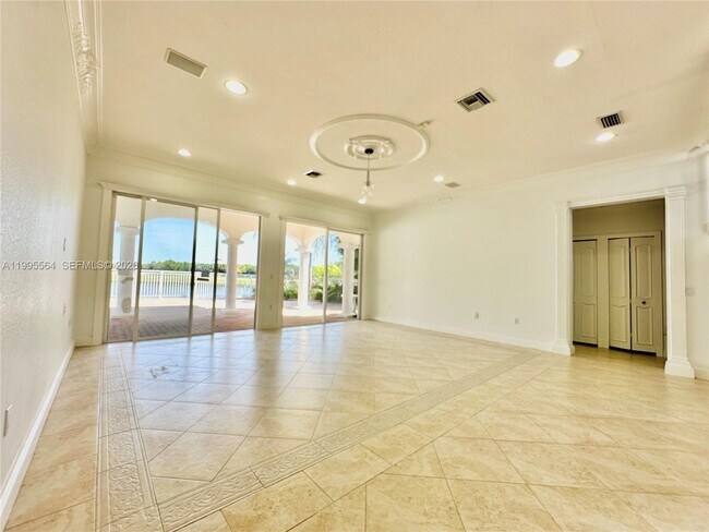 Building Photo - 5023 NW 94th Doral Pl