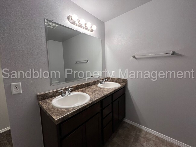 Building Photo - For Lease | Broken Arrow | $1475 Rent