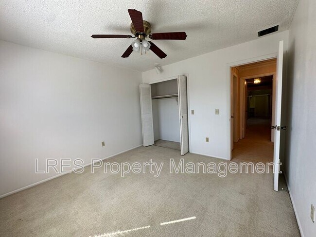 Building Photo - 106 Eastwind Ln