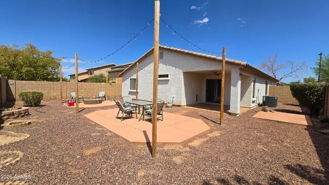 Building Photo - 25673 W Northern Lights Way
