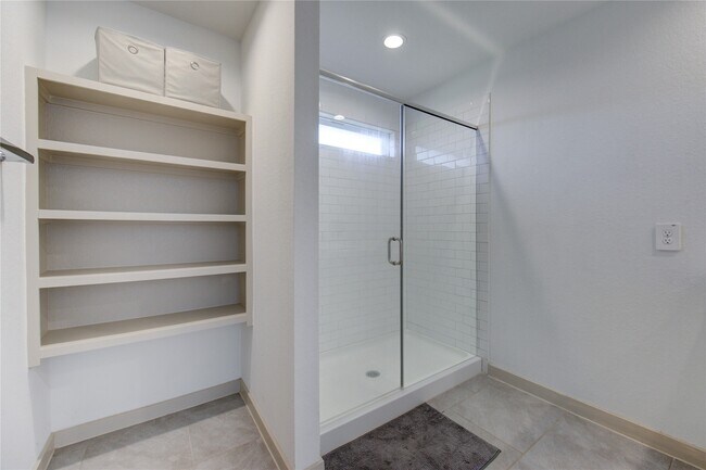 Building Photo - 4006 Elk Crk Ct