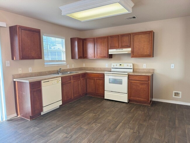 Building Photo - 145 Brahma Way