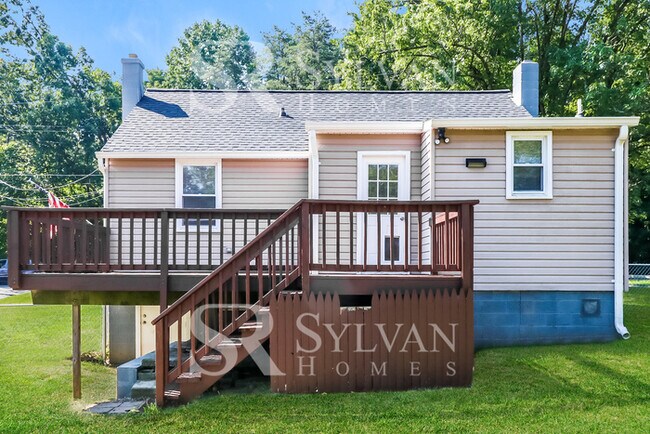 Building Photo - At Last, This Is What You Have Been Searching For!