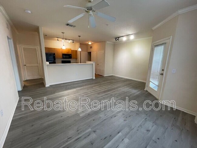 Building Photo - 8290 Gate Pkwy W