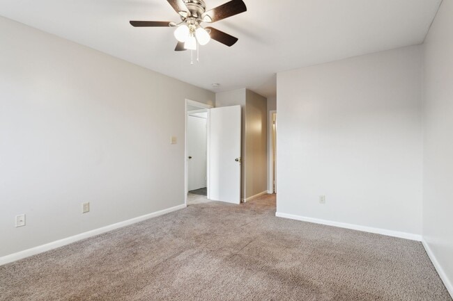 Building Photo - 115 Roane Dr