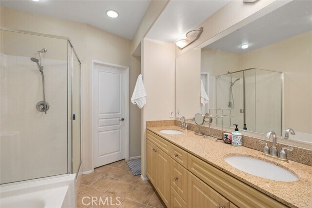 Building Photo - 3372 Watermarke Pl
