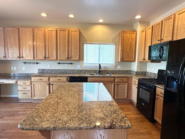 Building Photo - 16740 Firebrick Dr