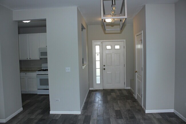 Building Photo - 3103 Falling Waters Ln