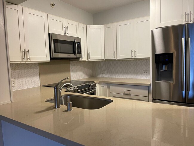 Building Photo - Kakaako 1/1/1 in "One Waterfront"